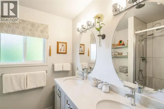 1720 McLauchlin Dr Courtenay, British Columbia in Houses for Sale in Comox / Courtenay / Cumberland - Image 20