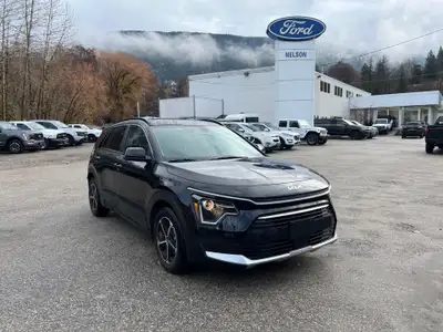 Come by Nelson Ford and check out this used vehicle on our lot. This 2025 Kia Niro Plug‑In Hybrid EX...