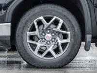 2024 GMC Sierra 1500 SLT Crew Cab Short Box 4WD Duramax Diesel | X31 Off-Road | Fully Loaded This 20... (image 7)