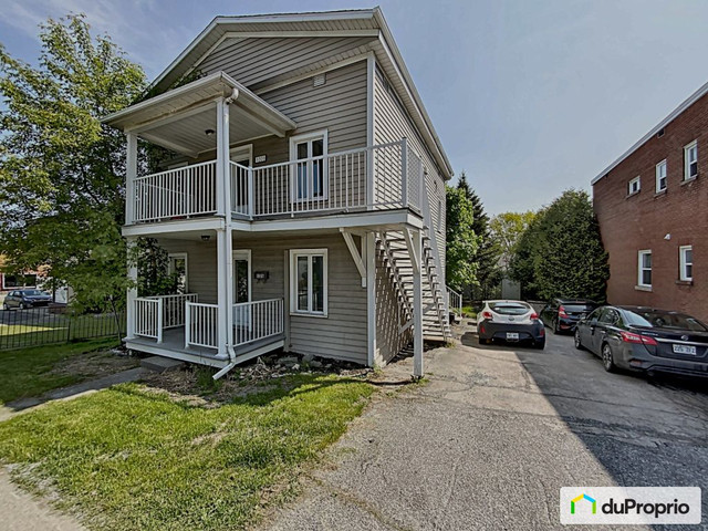 350 000$ - Duplex à vendre à Sherbrooke (Mont-Bellevue) dans Maisons à vendre  à Sherbrooke