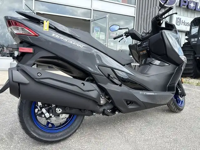 2025 Suzuki BURGMAN 400 in Scooters & Pocket Bikes in Winnipeg - Image 5