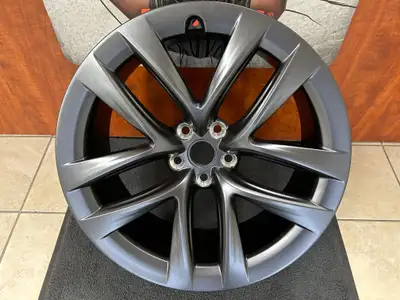 Set of 4 OEM Tesla wheels 21"x 9.5"ET:40 5x120 OEM(297F):1420228-00-B Holl:95328 Gunmetal color Fit...