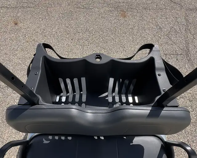 2026 E-Z-GO RXV 2 Valor S EX1-Platinum golf carts in ATVs in Vernon - Image 15