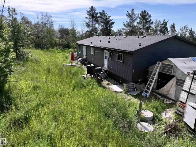 54002 RR 105 Rural Two Hills County, Alberta in Houses for Sale in Strathcona County - Image 30