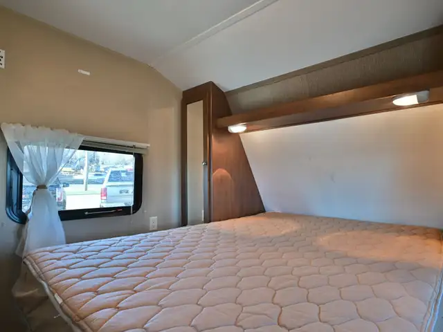2016 Aspen Trail 2710BH in Travel Trailers & Campers in St. Albert - Image 17