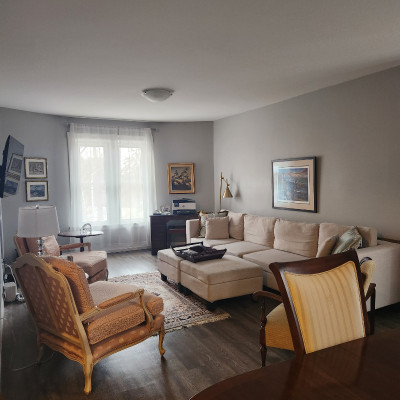 Large 1 bed, 1 bath apartment in downtown Barrie - FOR LEASE