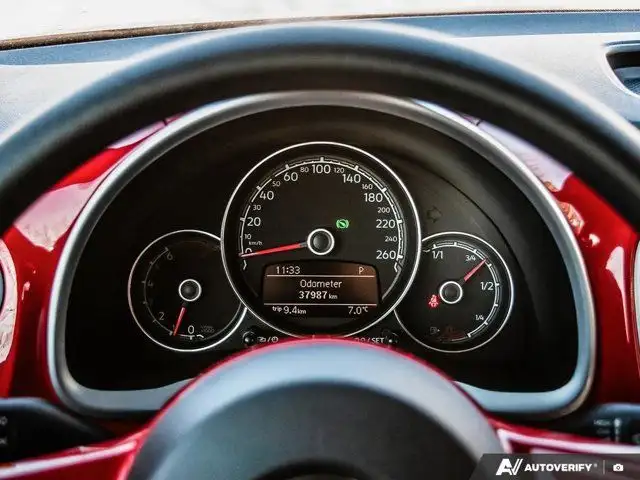 2017 Volkswagen Beetle Coupe Trendline | One Owner | Clean in Cars & Trucks in London - Image 19