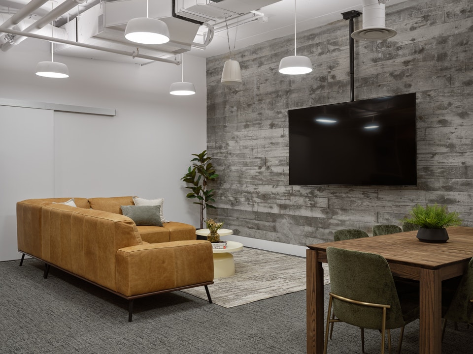 Mata Living: save over $3000 in rent! 4