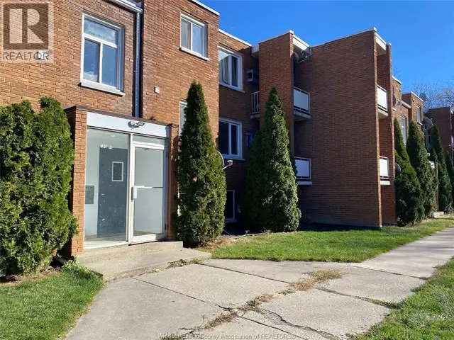 2476 RIVARD AVENUE Windsor, Ontario in Long Term Rentals in Windsor Region - Image 3