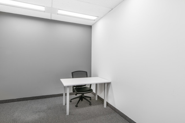 Access professional coworking space in Robert Speck 4 in Commercial & Office Space for Rent in Mississauga / Peel Region