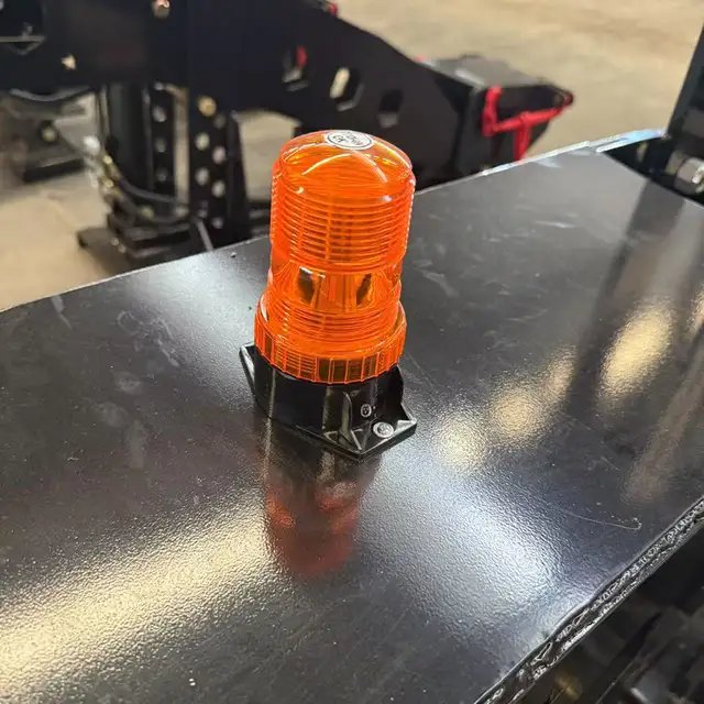 Heavy-Duty 5th Wheel Hydraulic Wrecker Boom – 2934813 in Heavy Equipment Parts & Accessories in Prince Albert - Image 6