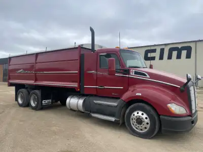 2020 Kenworth T680 Tandem Grain Truck, 502500 k., 8600 Hrs approx, 455 Hp 13 Liter Paccar Engine, 12...