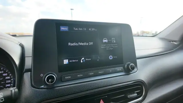 2022 Hyundai Kona 2.0L Preferred 1-Owner // AWD // Heated Sea... in Cars & Trucks in Barrie - Image 18