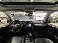 4-WHEEL DRIVE, LEATHER SEATING, HEATED & VENTILATED FRONT SEATS, NAVIGATION, BLIND SPOT MONITOR Expe... (image 7)