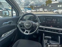 This Kia Sportage delivers a Regular Unleaded I-4 2.5 L/152 engine powering this Automatic transmiss... (image 9)