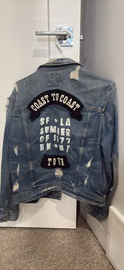 Ladie’s Jackets, View more