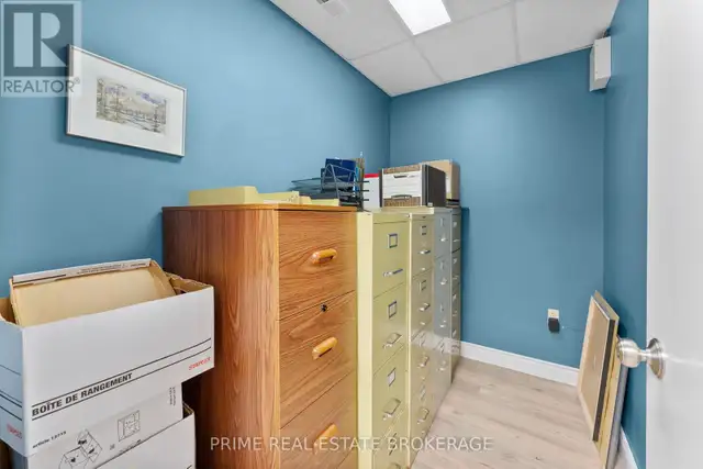 580 WATERLOO STREET London East (East F), Ontario in Commercial & Office Space for Sale in London - Image 31