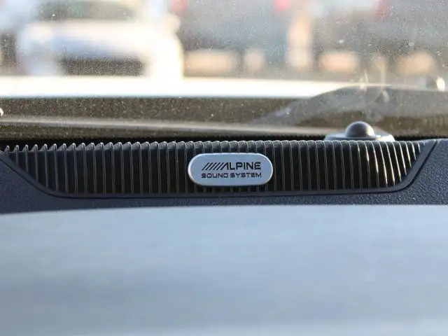 2016 Ram 3500 Laramie 4x4, AISIN, Sunroof, Cooled/Heated Leather in Cars & Trucks in Calgary - Image 24