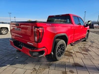 2024 GMC SIERRA 1500 Elevation 4x4 Crew clocking only 41,622 kms and featuring the robust 5.3L V8 en... (image 4)