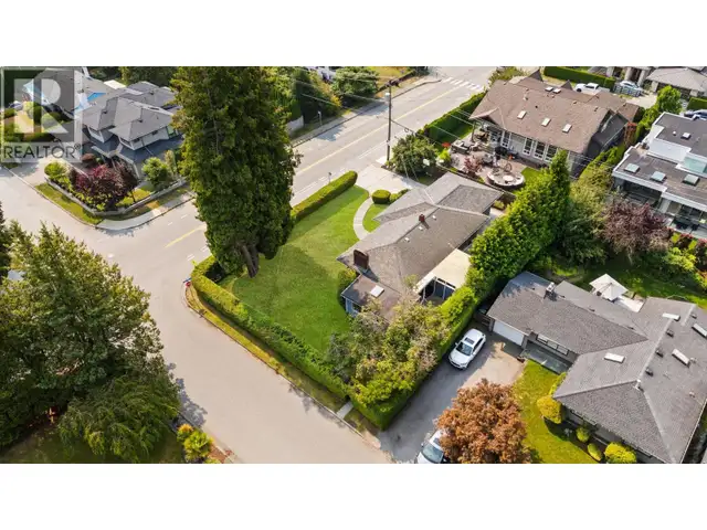 3455 HIGHLAND BOULEVARD North Vancouver, British Columbia in Houses for Sale in North Shore - Image 38