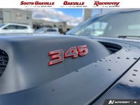 276-Watt Amplifier, Air Conditioning, Blind-Spot/Rear Cross-Path Detection, Driver Convenience Group... (image 9)