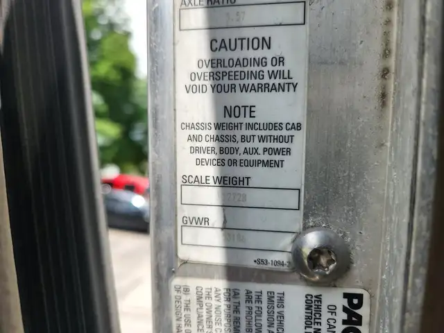 2013 Kenworth T370 26' Box, Reefer, Tandem, PX 8, 300HP, Ramp in Heavy Trucks in Calgary - Image 15