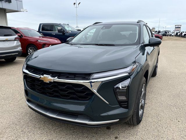2025 Chevrolet Trax LT in Cars & Trucks in Edmonton - Image 3