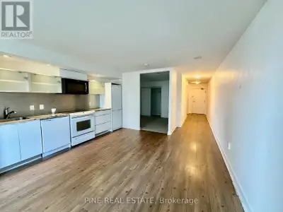 1216 - 4 SPADINA AVENUE Toronto (Waterfront Communities), Ontari