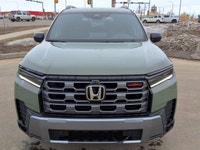 WE DELIVER ANYWHERE IN CANADA! Rugged capability meets everyday comfort in the 2026 Honda Pilot Trai... (image 1)