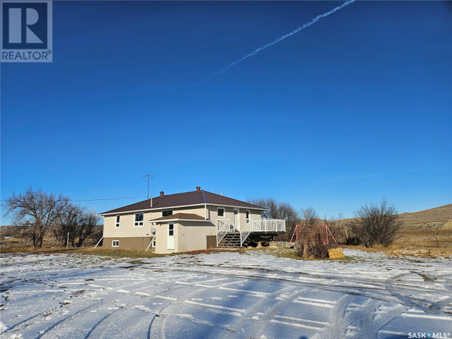 Wills Acreage White Valley Rm No. 49, Saskatchewan in Houses for Sale in Swift Current