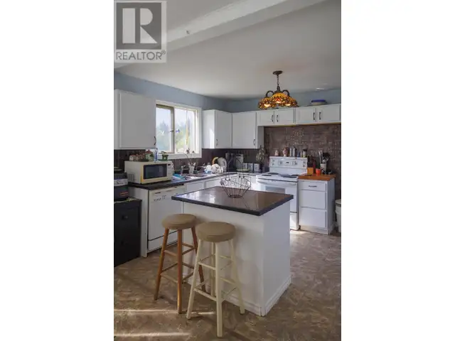 8189 LOOS ROAD McBride, British Columbia in Houses for Sale in Quesnel - Image 13