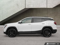 One Owner, No Accidents. Excellent Condition, Low KM, AWD, Apple CarPlay/Android Auto, Heated Seats,... (image 1)