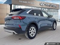 Conquer every adventure with this striking 2024 Ford Escape Active, sporting an intelligent All-Whee... (image 5)