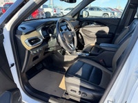 . Engine: Gas I3 1.3L/ (image 9)