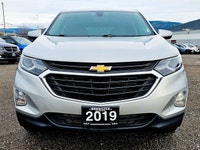 Presenting the 2019 Chevrolet Equinox LT, a sophisticated gray AWD SUV that promises excellent handl... (image 2)
