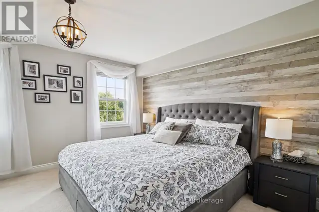 10 LORING DOOLITTLE COURT Aurora (Aurora Village), Ontario63005669486851123