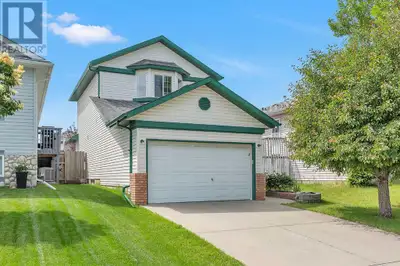 All Welcome open house July 12(Saturday 1-3) July 13 (Sunday 1-3)MODERN & BRIGHT - 3 BEDROOM, one an...