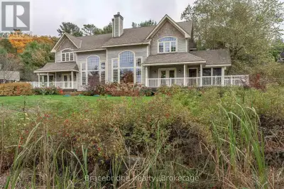 Welcome to the Muskokan Resort Club on the beautiful shores of Lake Joseph! Presenting Carling 5, a...