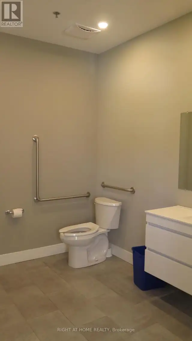 UNIT # 18 - 1725 KINGSTON ROAD Pickering (Village East), Ontario in Commercial & Office Space for Rent in Oshawa / Durham Region - Image 21