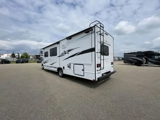 2026 EAST TO WEST Entrada 2950OK in RVs & Motorhomes in Edmonton - Image 15