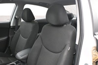 See Dealer Website for Details. 2016 Hyundai Elantra GLS Engine: 4 Cylinder Engine 2.0L L/100Km City... (image 3)
