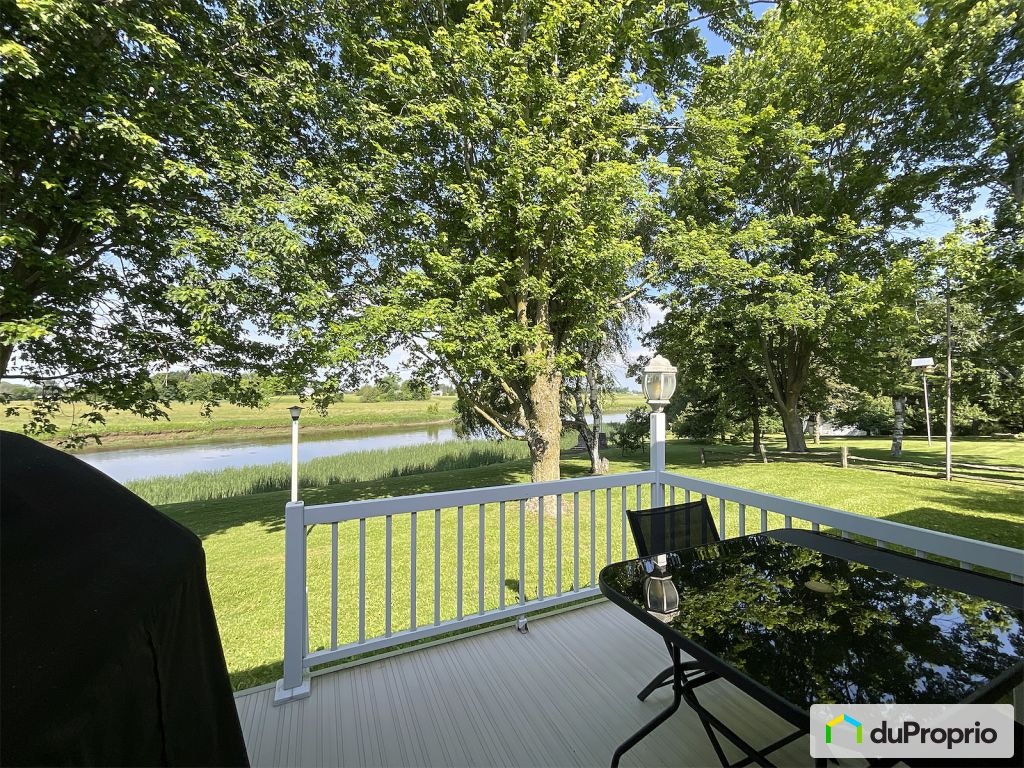 $639,000 - Country home for sale in Pike River — photo 2