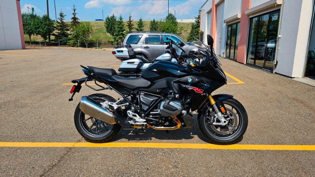 2020 BMW R1250 RS with low miles. Serviced and ready for Spring! in Street, Cruisers & Choppers in Edmonton - Image 2