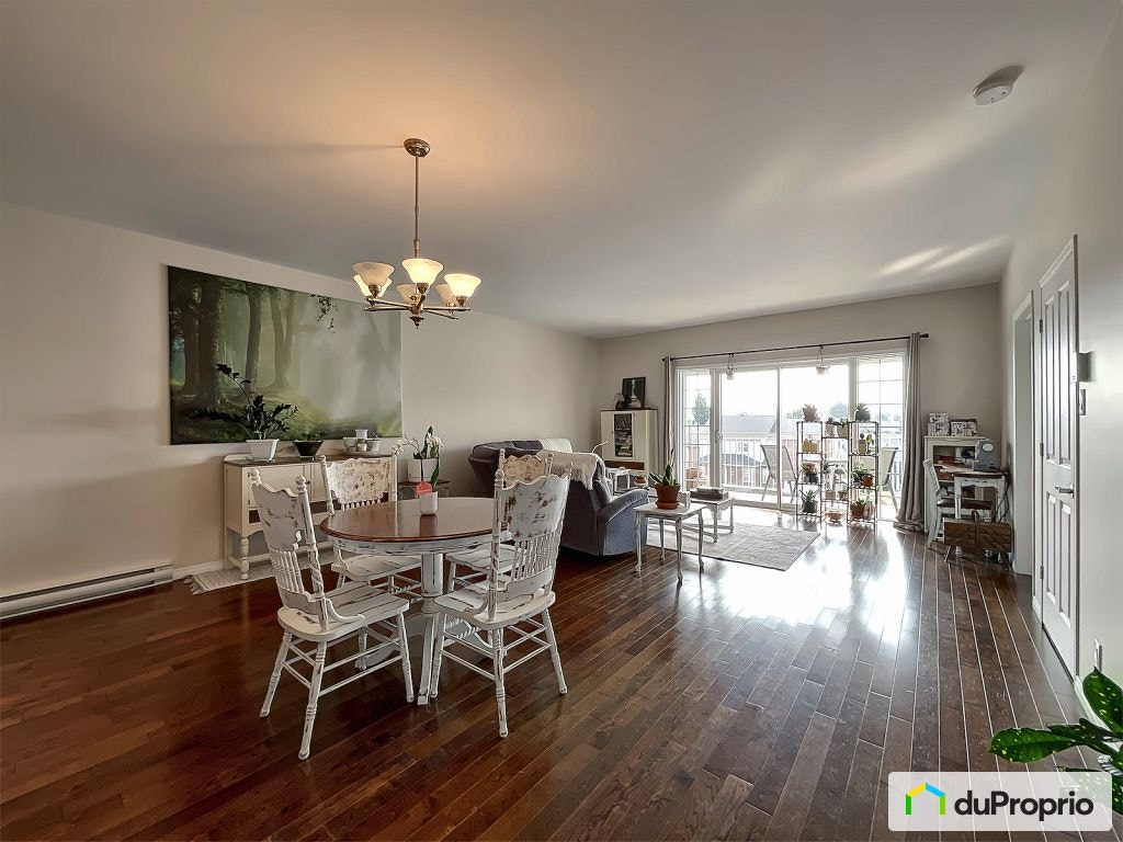 $299,000 - Condominium for sale in Granby — photo 2
