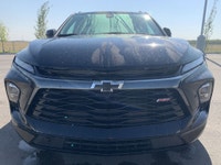 AMVIC Licensed Dealer The 2025 CHEVROLET BLAZER RS AWD is designed to stand out with bold styling an... (image 1)