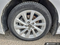 Drive with confidence and impressive efficiency in this 2021 Toyota Camry SE, a dependable 4-door se... (image 8)