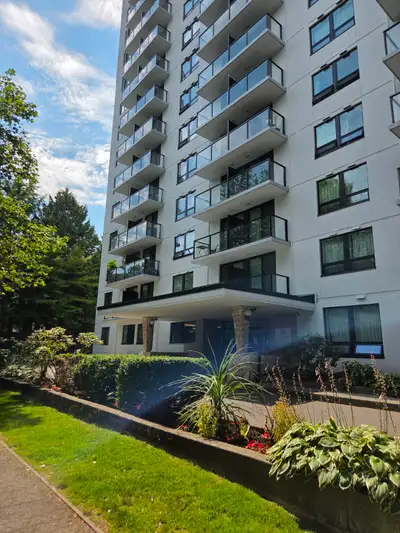 Experience the perfect harmony of urban convenience and natural beauty just steps from English Bay B...