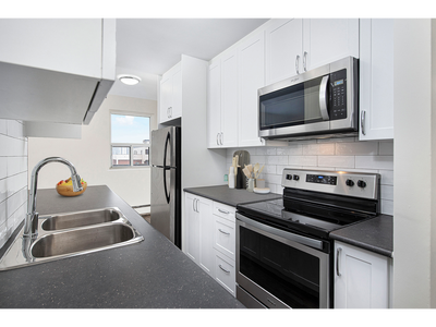 Welcome to 550 Westmount Road West, a well-maintained residential property offering thoughtfully des...