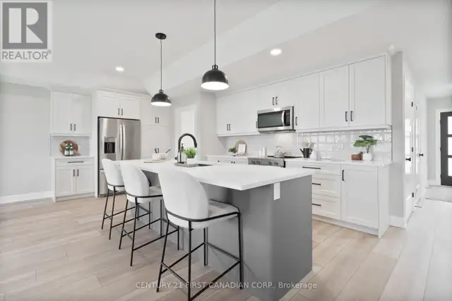 21 HAMILTON STREET North Middlesex (Ailsa Craig), Ontario in Houses for Sale in Grand Bend - Image 11