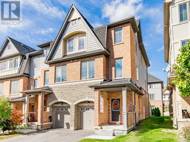 111 CEDAR LAKE CRESCENT Brampton (Bram West), Ontario in Condos for Sale in Mississauga / Peel Region - Image 2